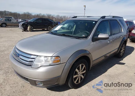 2008 Ford Taurus X Sel z USA, uszkodzony, nr VIN 1FMDK05W78GA41815